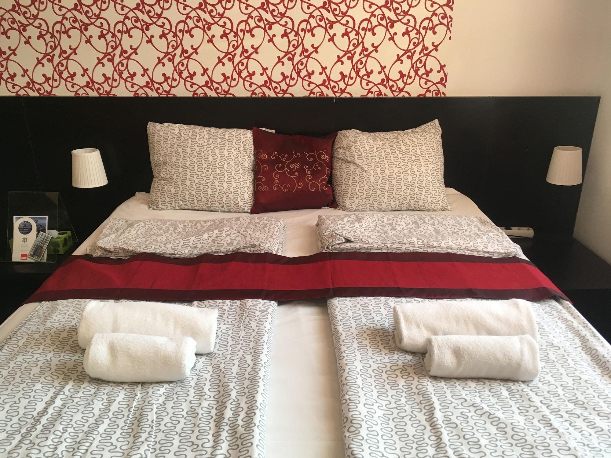 Europa Centerpoint Guesthouse Budapest Luaran gambar