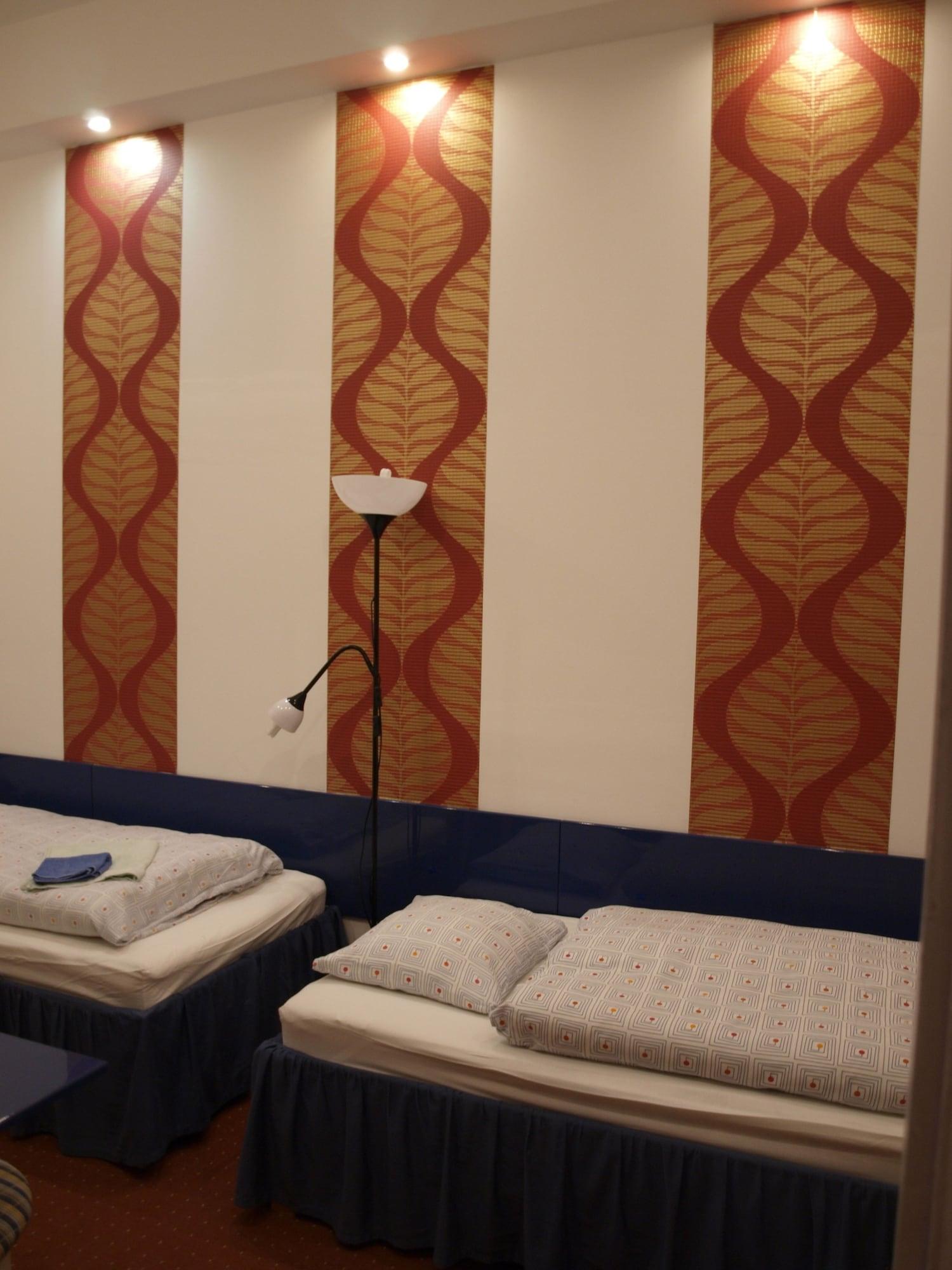 Europa Centerpoint Guesthouse Budapest Luaran gambar