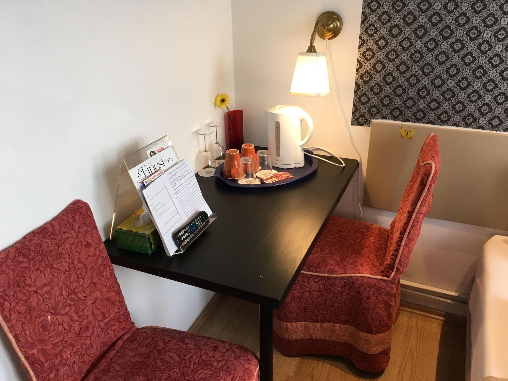 Europa Centerpoint Guesthouse Budapest Luaran gambar