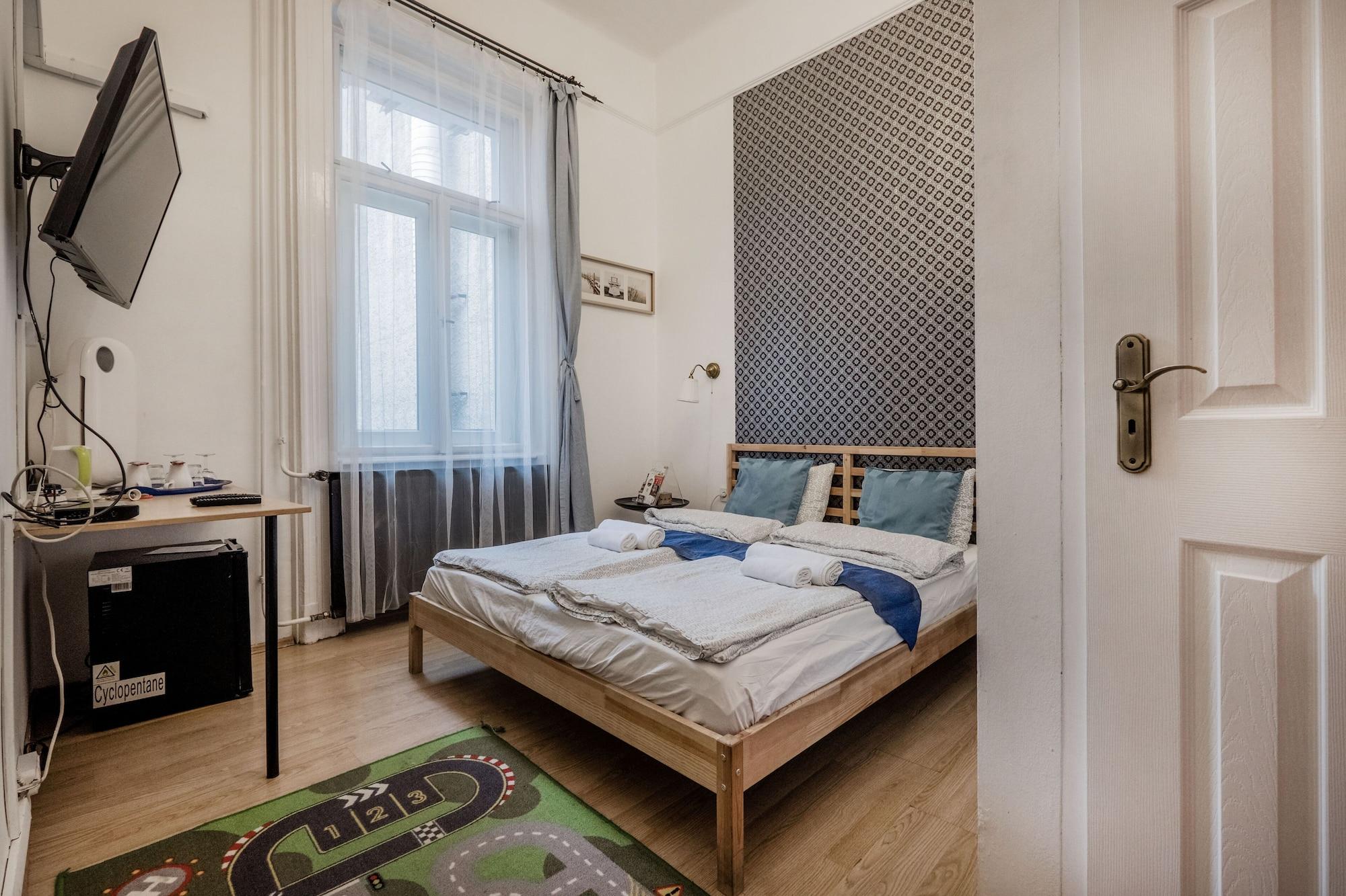 Europa Centerpoint Guesthouse Budapest Luaran gambar
