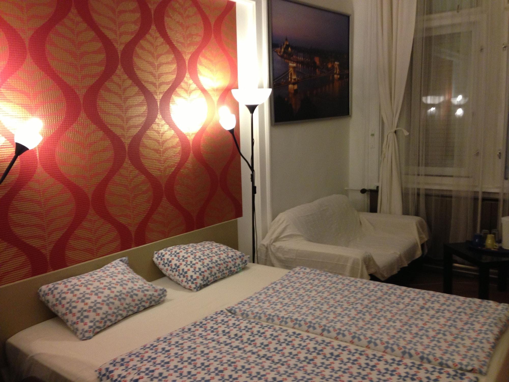 Europa Centerpoint Guesthouse Budapest Luaran gambar