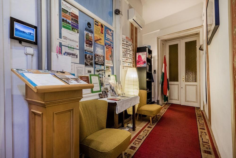 Europa Centerpoint Guesthouse Budapest Luaran gambar